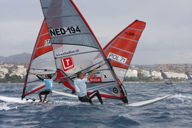 Terugblik Windsurfseizoen Kiran Badloe (NED-194)