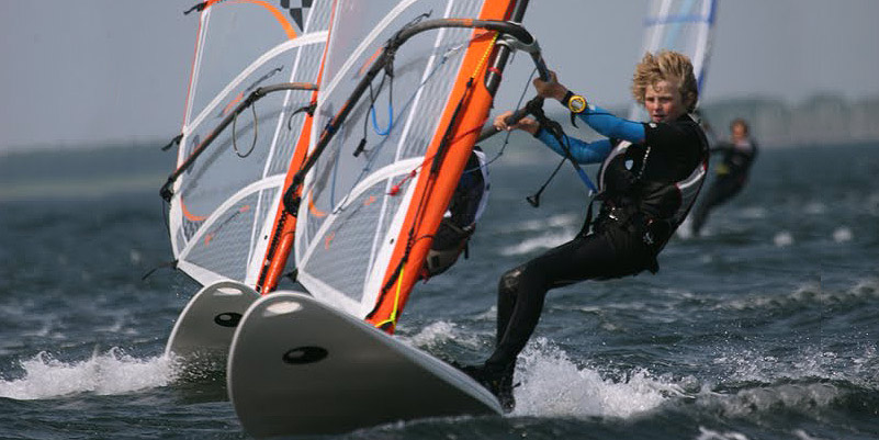 WK Windsurfen voor Jeugd en Masters 14-18 aug in Medemblik!