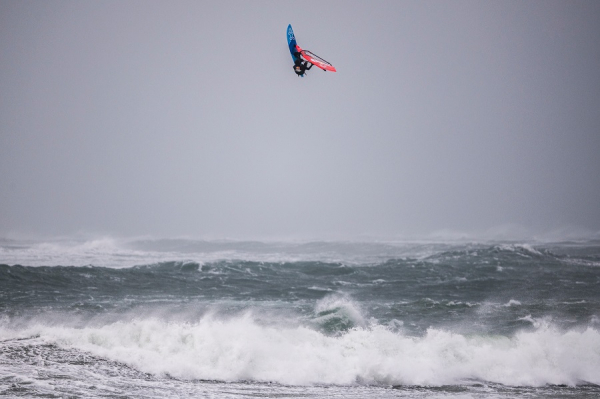 Jaeger Stone wint Red Bull Storm Chase 2019 in Ierland!